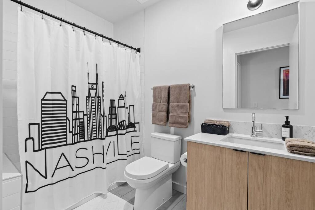 Skyline View, Pool, Gym, Balcony'S, Walk To Bway! Apartment แนชวิลล์ ภายนอก รูปภาพ