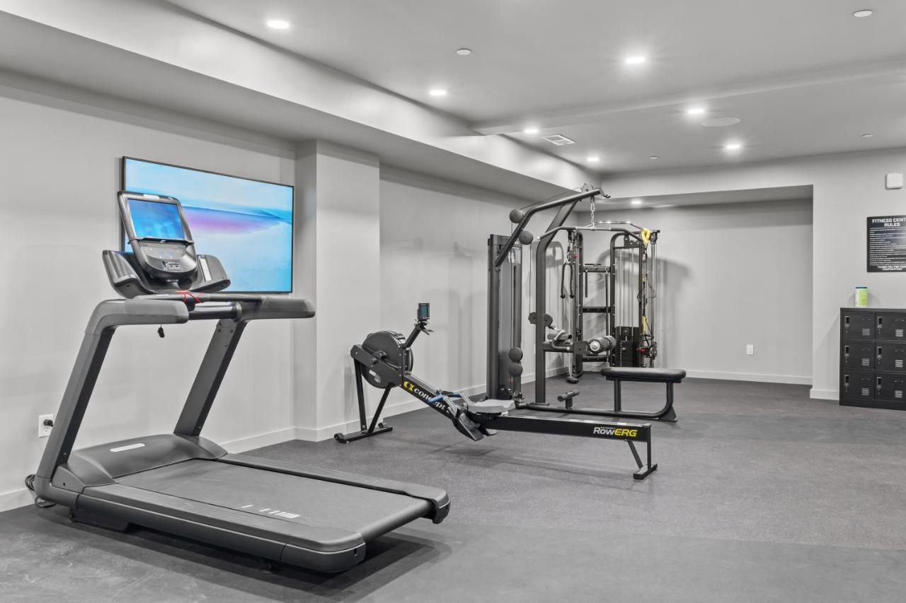 Skyline View, Pool, Gym, Balcony'S, Walk To Bway! Apartment แนชวิลล์ ภายนอก รูปภาพ